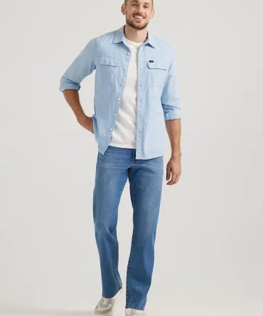 Men's Extreme Motion Regular Fit Straight Leg Jean