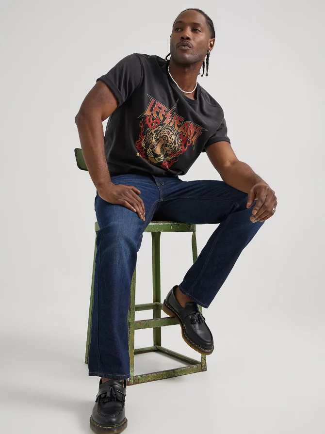 Men's Heritage Regular Straight Jean - Image 4