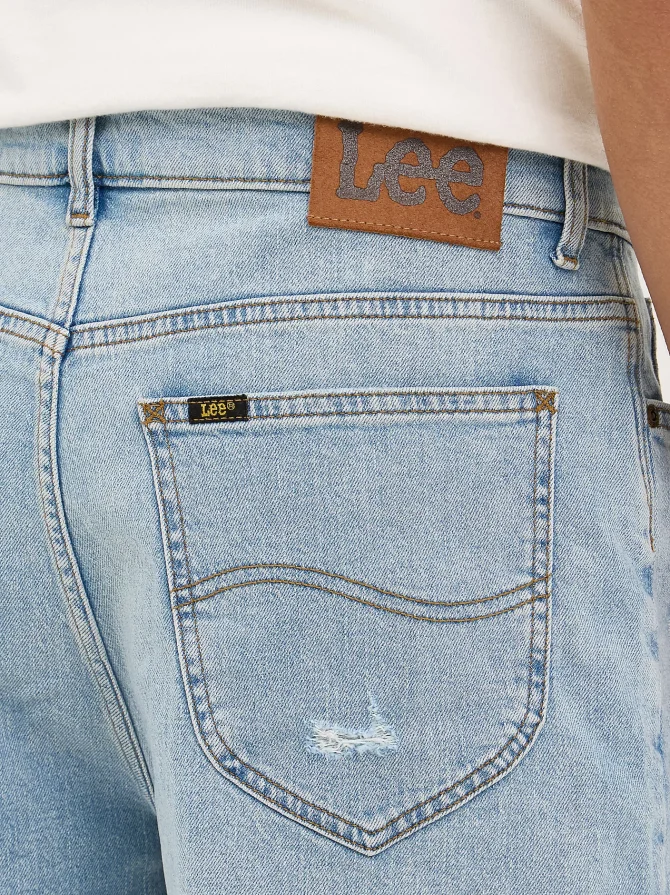 Men's Heritage Loose Fit Slouch Denim Short - Image 4