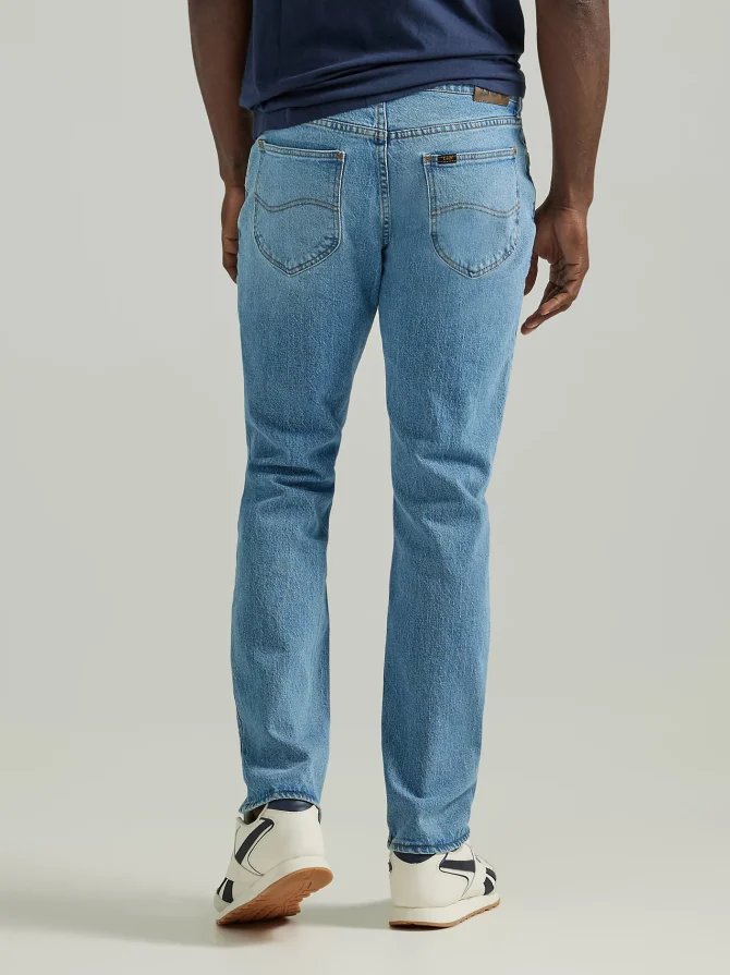 Men's Legendary Athletic Tapered Jean - Image 3