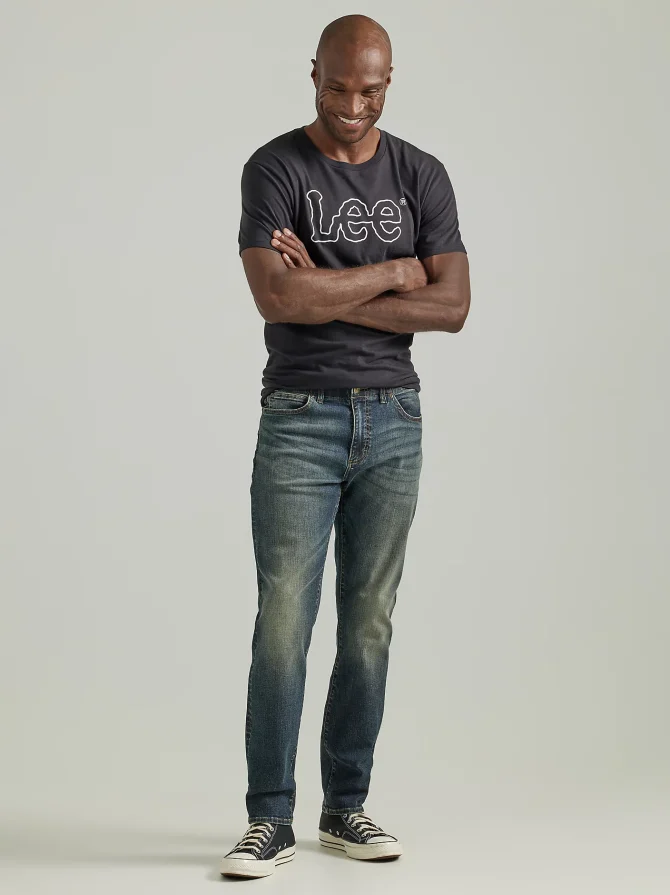 Men's Extreme Motion Athletic Tapered Leg Jean