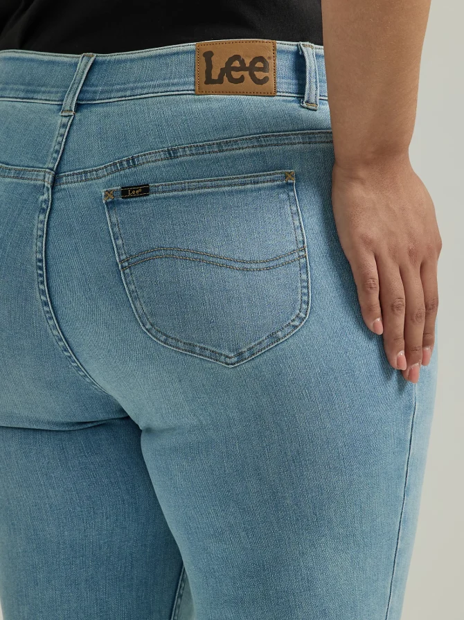 Women's Ultra Lux Comfort with Flex Motion Straight Jean (Plus) - Image 6