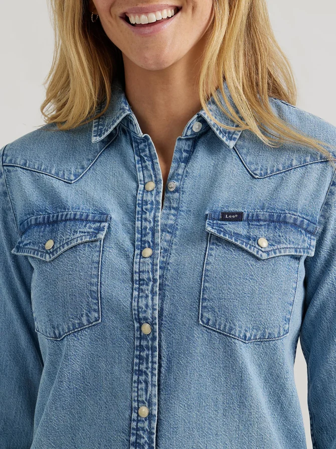 Women's Legendary Western Shirt - Image 3