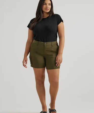 Women's Ultra Lux Comfort with Flex-to-Go Relaxed Fit Cargo Short (Plus)