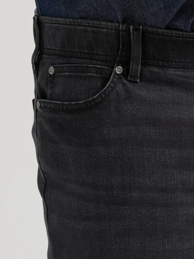 Men's Extreme Motion MVP Relaxed Straight Jean (Big & Tall) - Image 6