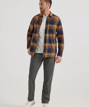 Men's Extreme Motion Relaxed Fit Khaki Pant