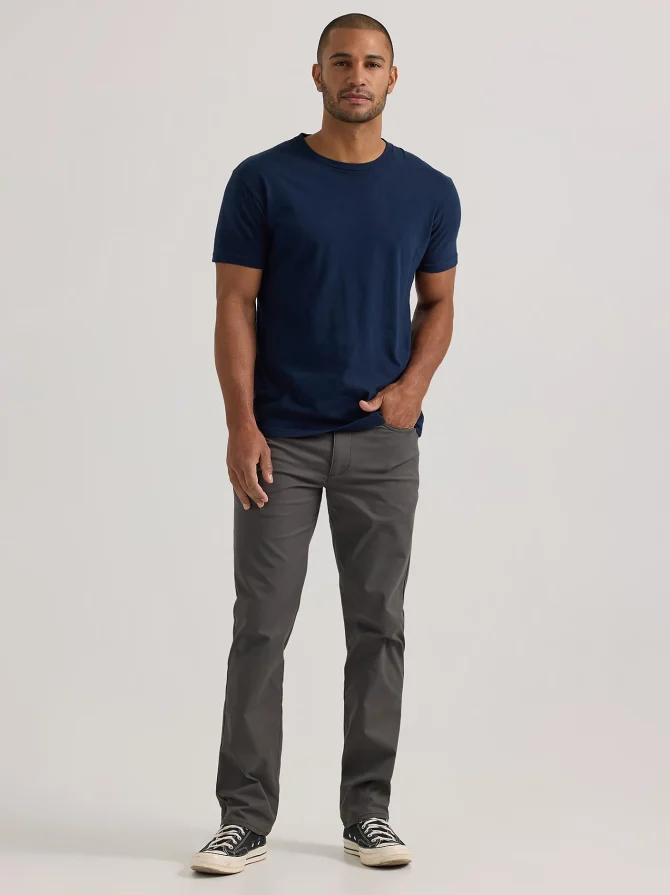 Men's Extreme Motion Regular Straight Performance Pant