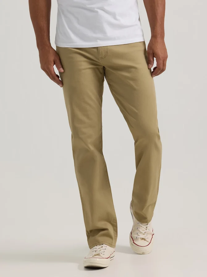 Men's Extreme Motion Relaxed Straight Twill Jean - Image 2