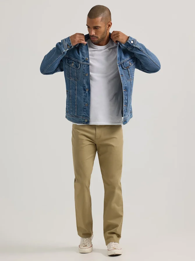 Men's Extreme Motion Relaxed Straight Twill Jean