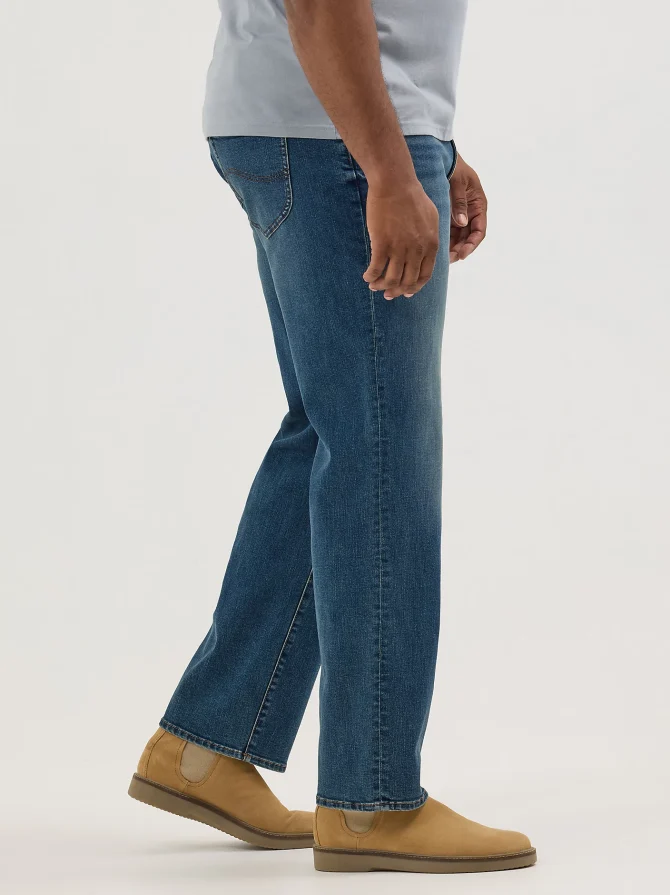 Men's Extreme Motion Relaxed Jean (Big & Tall) - Image 4