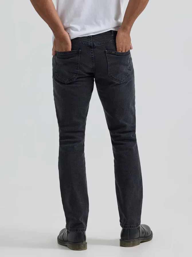 Men's Legendary Athletic Tapered Jean - Image 3