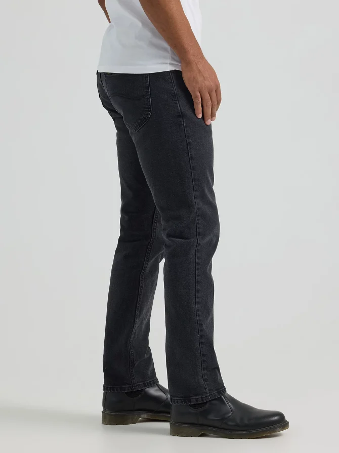 Men's Legendary Athletic Tapered Jean - Image 4