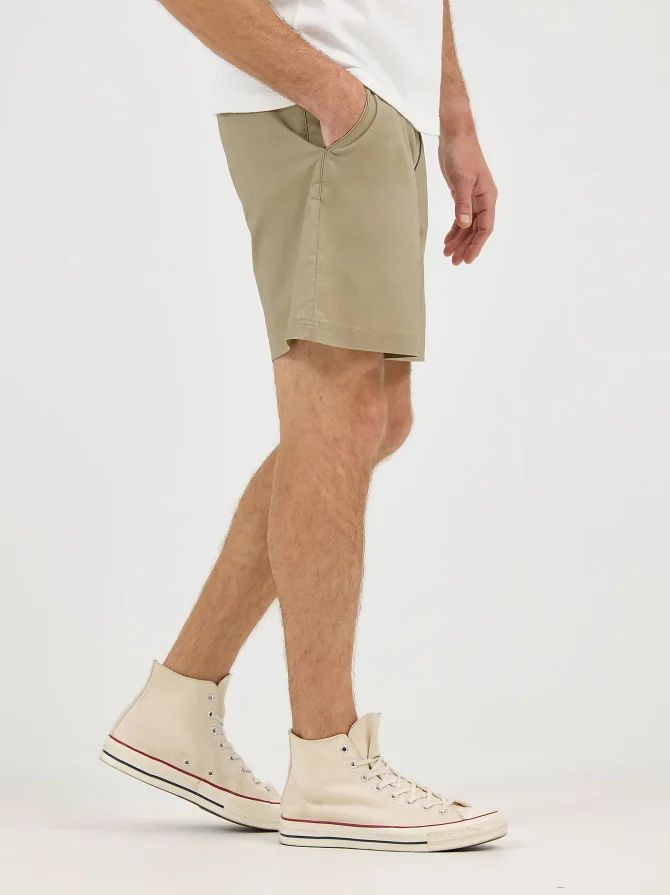Men's Extreme Motion 7" Flat Front Short - Image 4