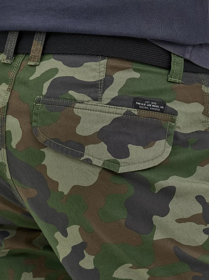 Men's Legendary Sur Cargo Short - Image 5