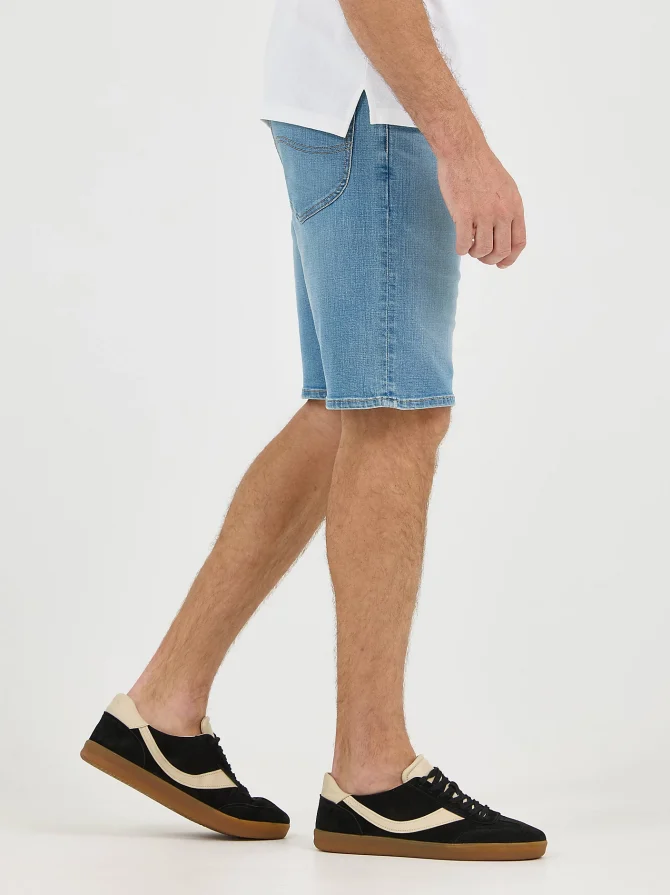 Men's Extreme Motion Straight Fit Denim Short - Image 4