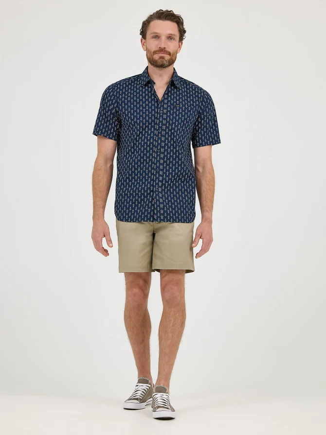 Men's Extreme Motion All Purpose Short Sleeve Print Button Down Shirt - Image 4