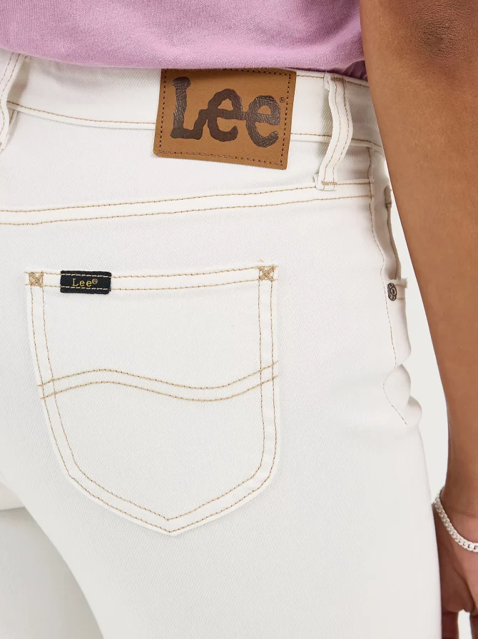 Women's Legendary 90's Taper Leg Jean - Image 5