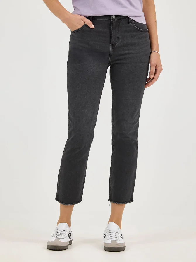 Women's Legendary Frayed Hem Capri - Image 2