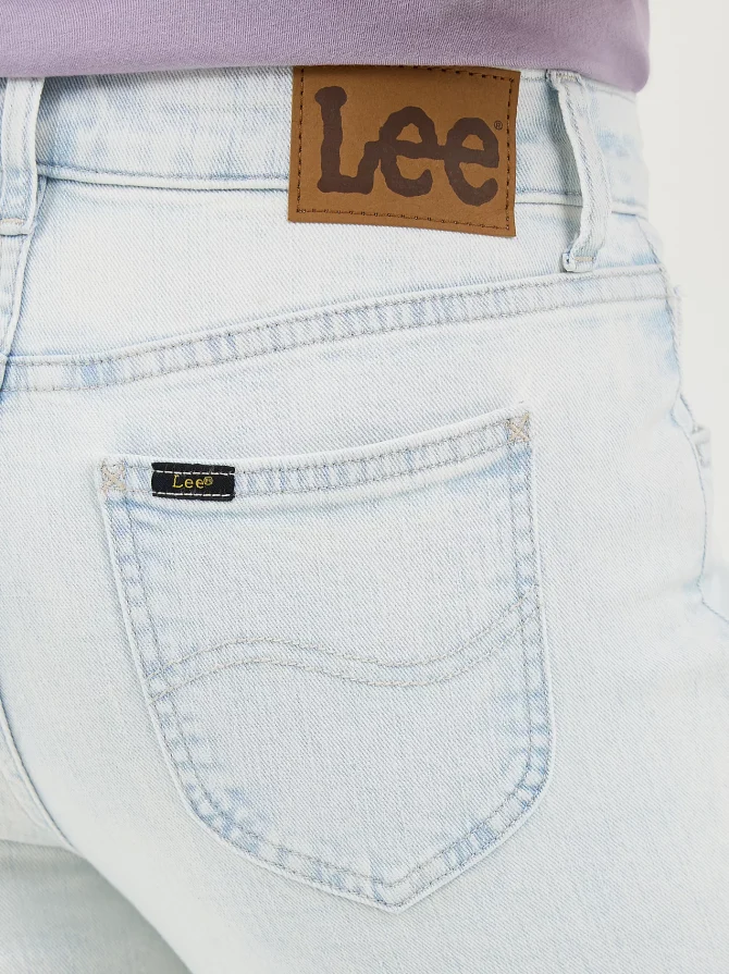 Women's Legendary Straight Crop - Image 5