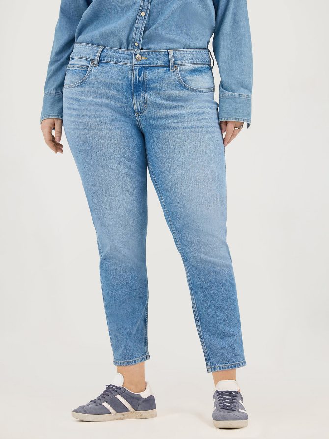 Women's Legendary Straight Crop (Plus) - Image 2