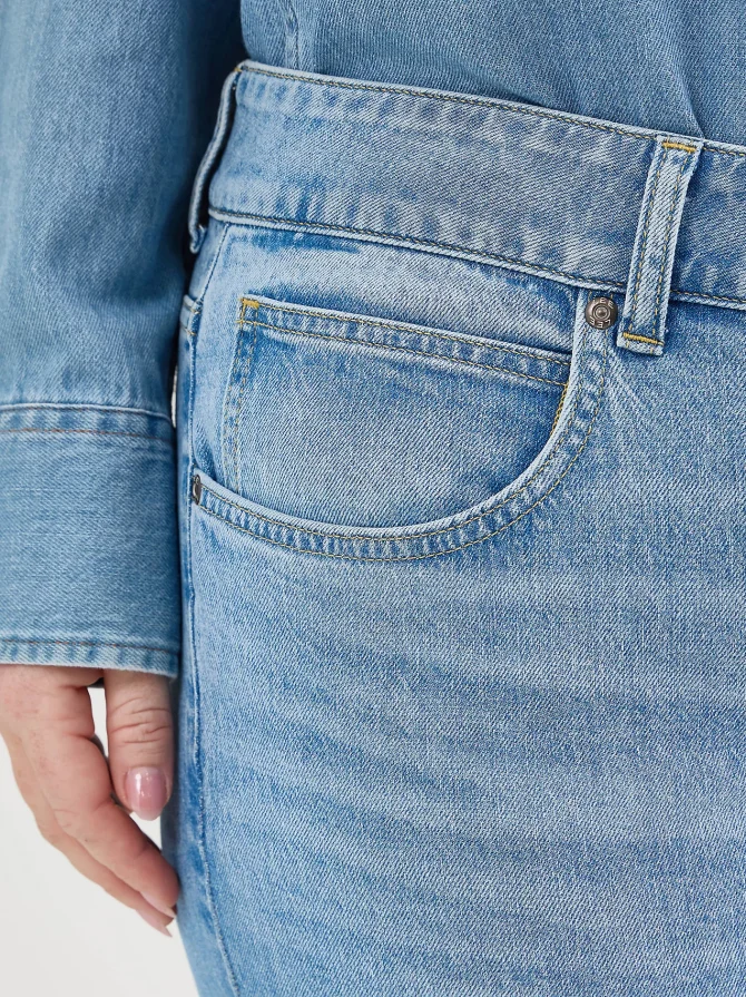 Women's Legendary Straight Crop (Plus) - Image 6