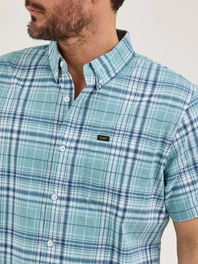 Men's One Pocket Plaid Button Down Shirt - Image 3