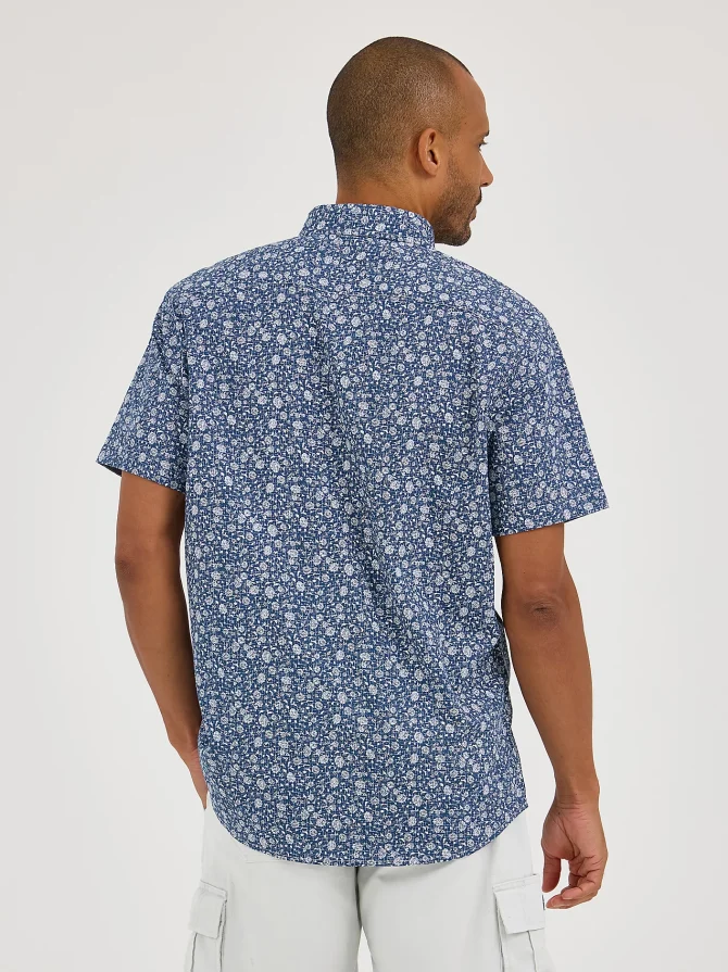 Men's Short Sleeve Textured Print Button Down Shirt - Image 2