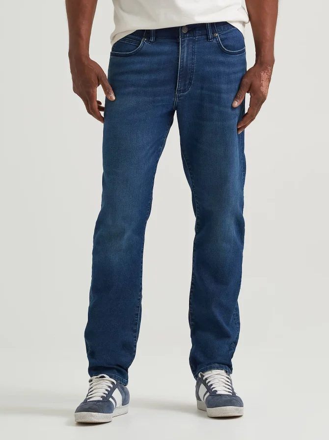 Men's Extreme Motion Single Layer Warming Regular Taper Jean - Image 2