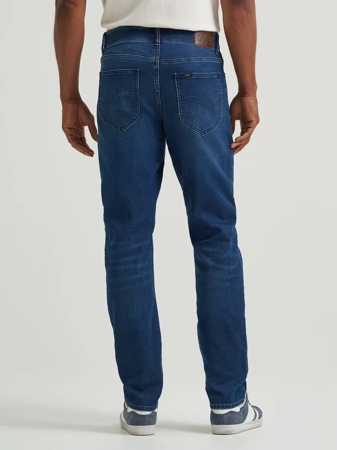Men's Extreme Motion Single Layer Warming Regular Taper Jean - Image 3