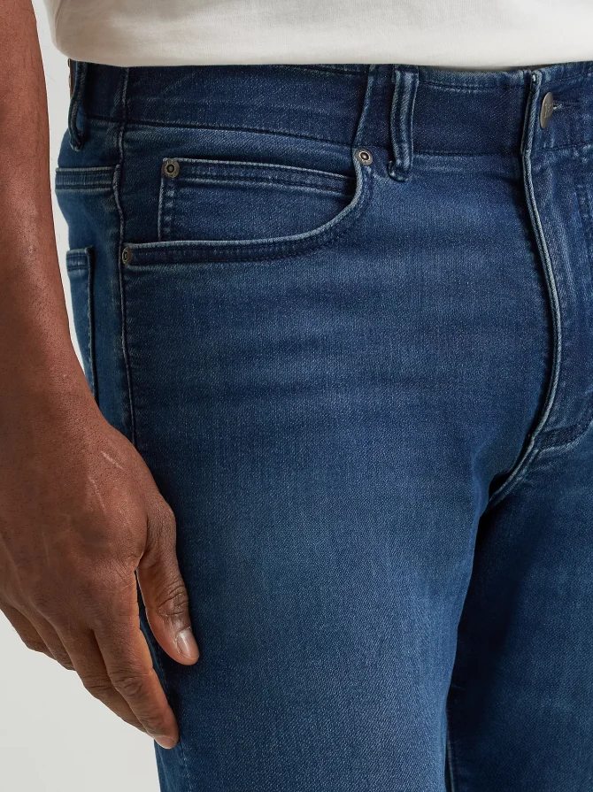 Men's Extreme Motion Single Layer Warming Regular Taper Jean - Image 6