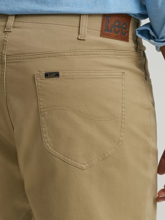 Men's Extreme Motion Relaxed Straight Twill Jean (Big & Tall) - Image 6