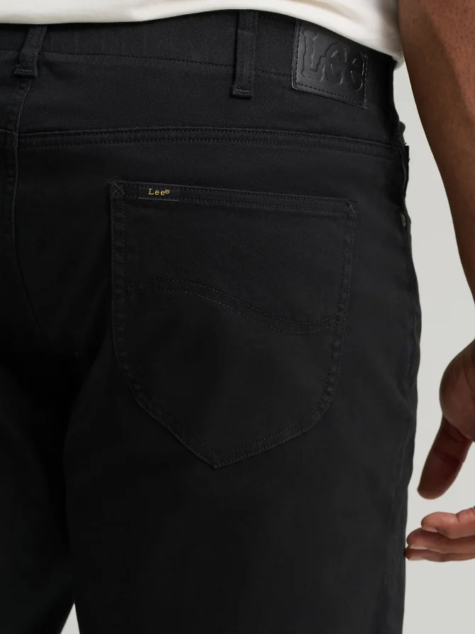 Men's Extreme Motion Straight Fit Tapered Leg Jean (Big & Tall) - Image 6