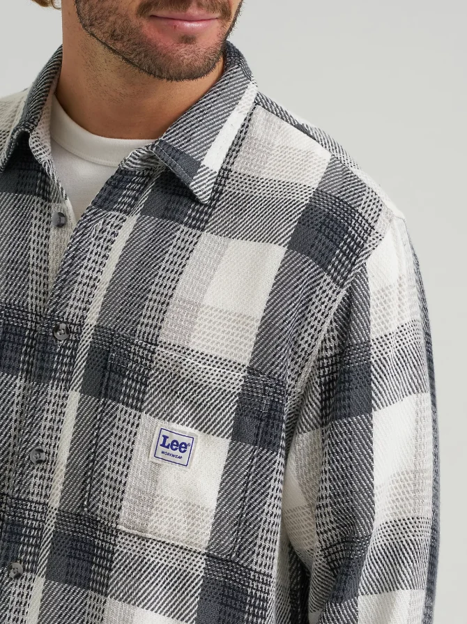 Men's Square Pocket Worker Shirt - Image 4