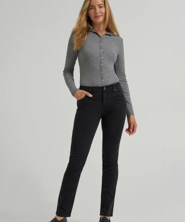 Women's Legendary High Rise Slim Straight Jean
