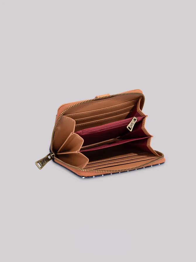 Women's Stripe Logo Card Wallet - Image 4