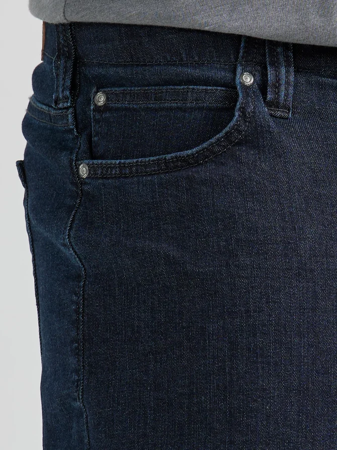 Men's Extreme Motion Athletic Tapered Leg Jean (Big & Tall) - Image 6