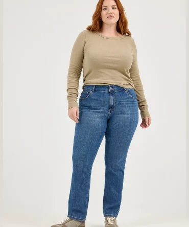 Women’s Stretch Relaxed Fit Straight Leg Jean (Plus)
