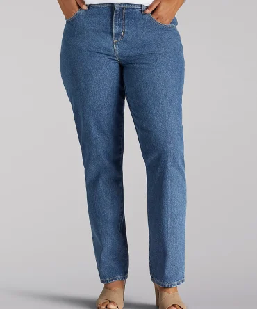 Women’s 100% Cotton Relaxed Fit Straight Leg Jean (Plus)