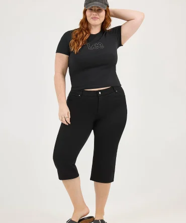 Women’s Relaxed Fit Capri (Plus)
