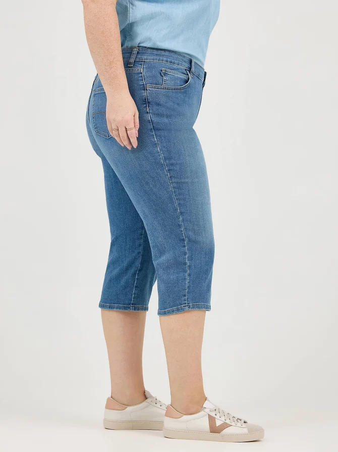Women’s Relaxed Fit Capri (Plus) - Image 4