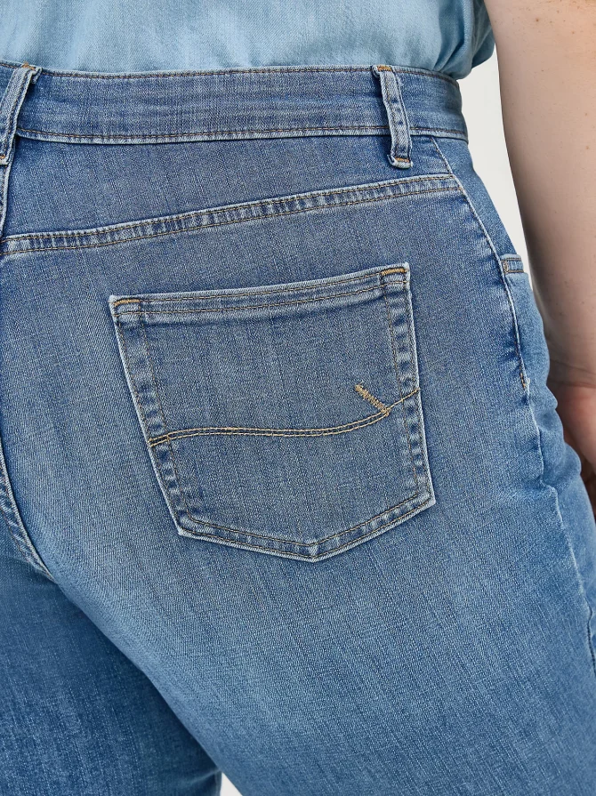Women’s Relaxed Fit Capri (Plus) - Image 5